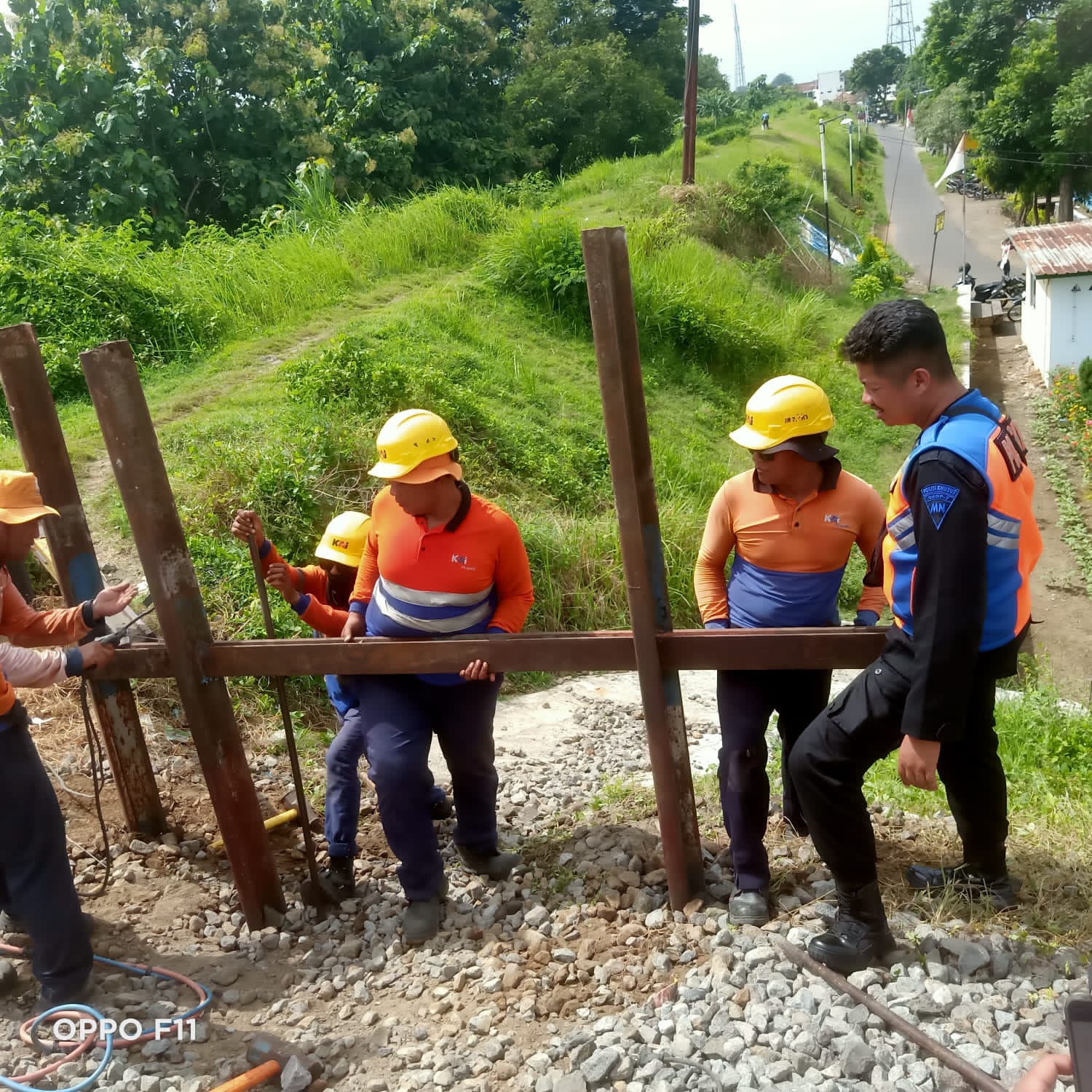 KAI Daop 7 Madiun Tutup Puluhan Perlintasan Sebidang Liar Demi Tekan Risiko Kecelakaan