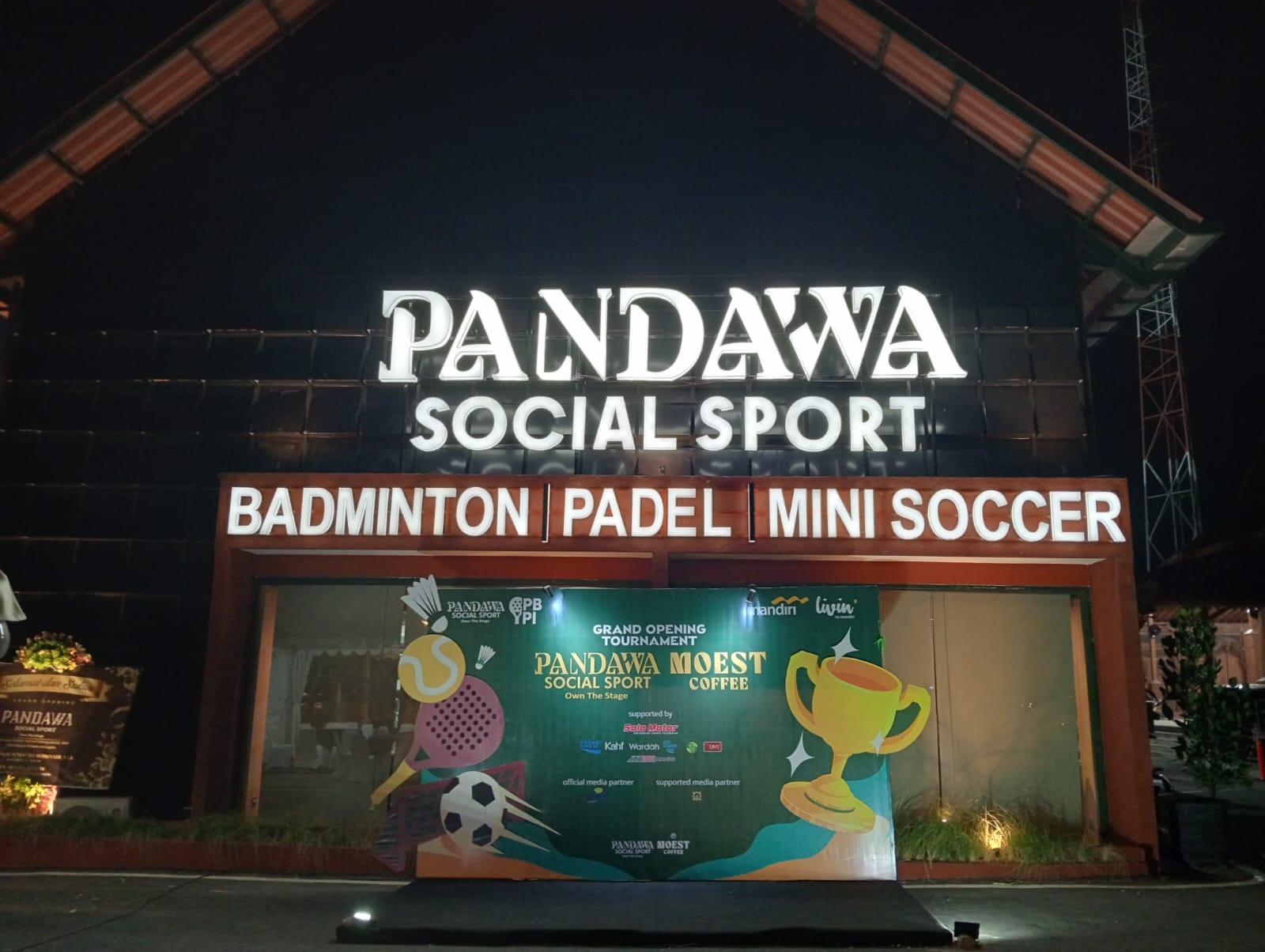 Kenalkan Padel ke Generasi Muda, Pandawa Social Sport Hadirkan Program ‘Padel Go to School’