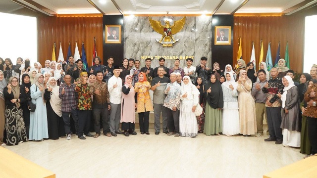 Komitmen Pendidikan Tak Pernah Pudar: 27 Anak NTB Raih Beasiswa Internasional