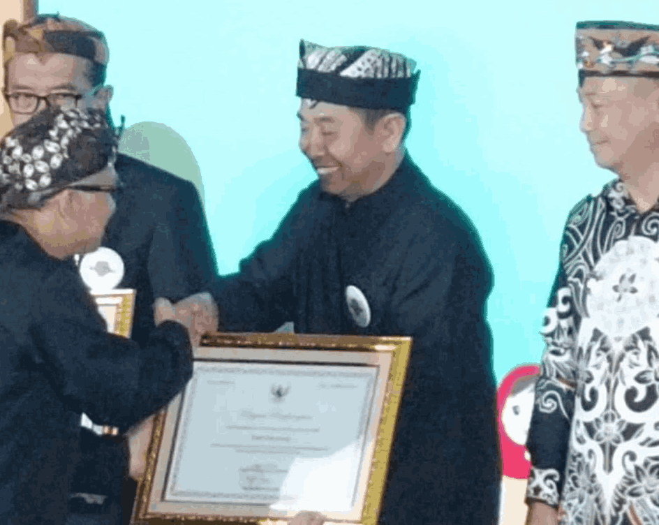 Konsisten Lestarikan Bahasa Using, Banyuwangi Raih Penghargaan dari Kemendikdasmen