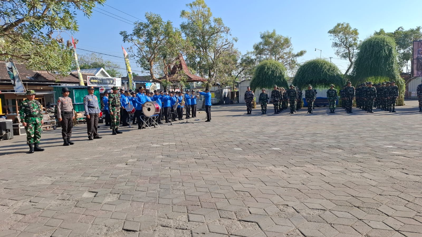 Korsik Pemkab Tampil Kompak Iringi Upacara Penutupan TMMD Ke-129 Kodim 0802/Ponorogo