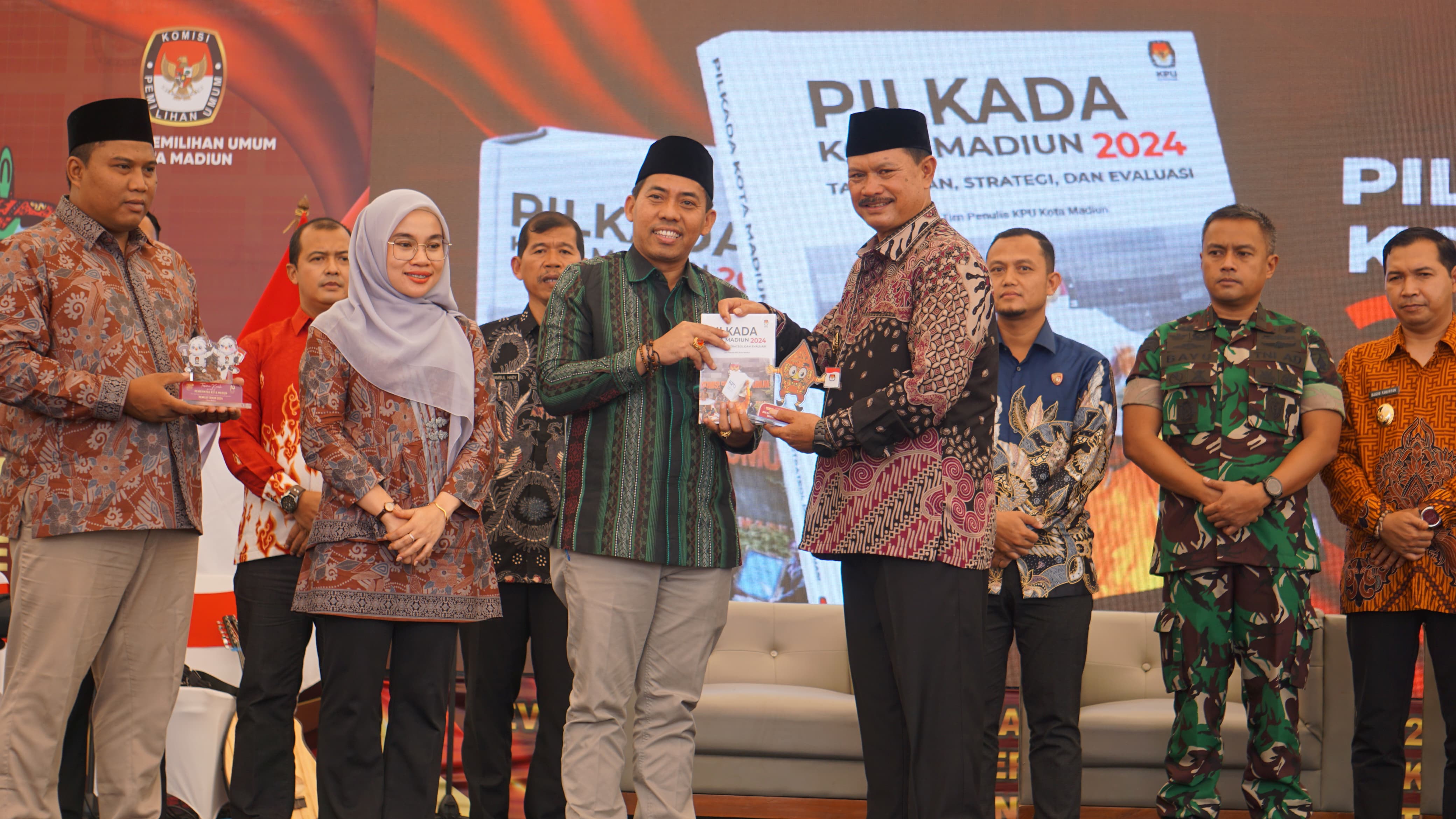 KPU Kota Madiun, Luncurkan Buku Evaluasi Pilkada 2024