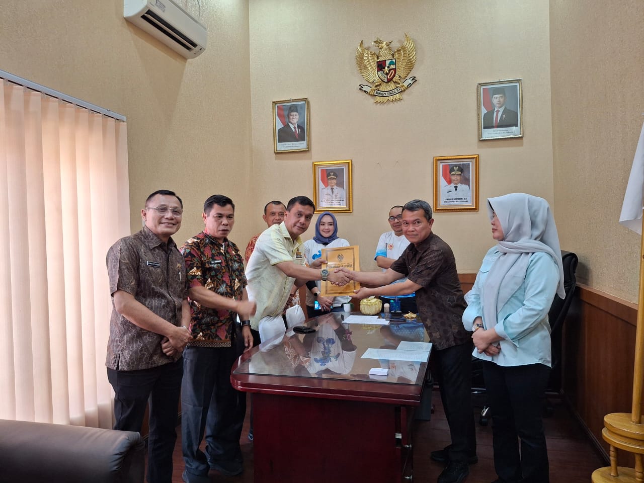 (KUA-PPAS) Perubahan Anggaran Pendapatan dan Belanja Daerah (P-APBD) Deli Serdang Tahun Anggaran (TA) 2025 kepada DPRD Deli Serdang.