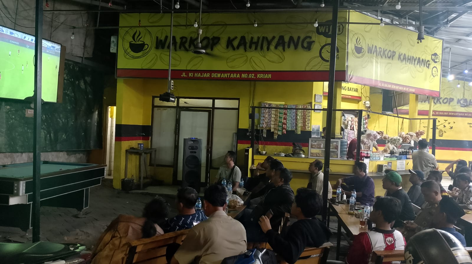 Nonton Bareng Kapolsek Krian Liga Indonesia VS Cina 1-0