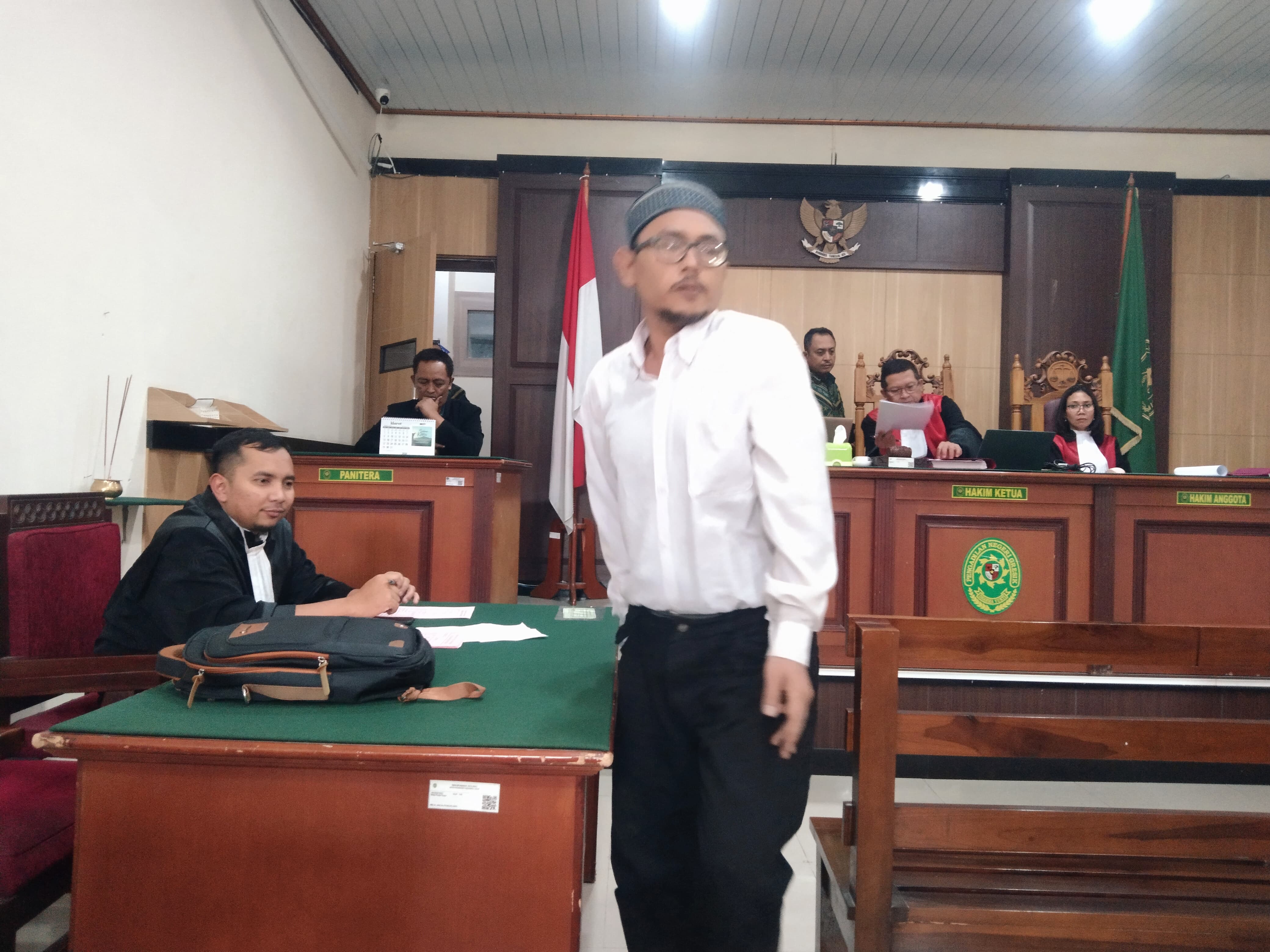 Pembunuh Sevi Ayu Claudia Seorang Ojol Dituntut Seumur Hidup, Terdakwa Menangis
