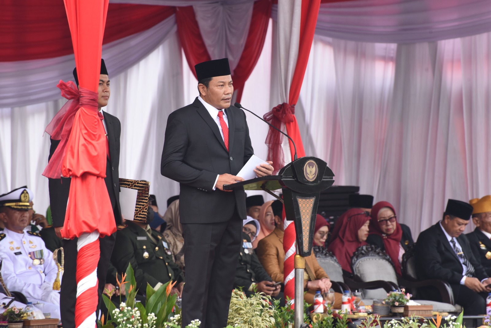 Peringati Hari Pahlawan, Pemkab Sidoarjo Gelar Upacara Bendera