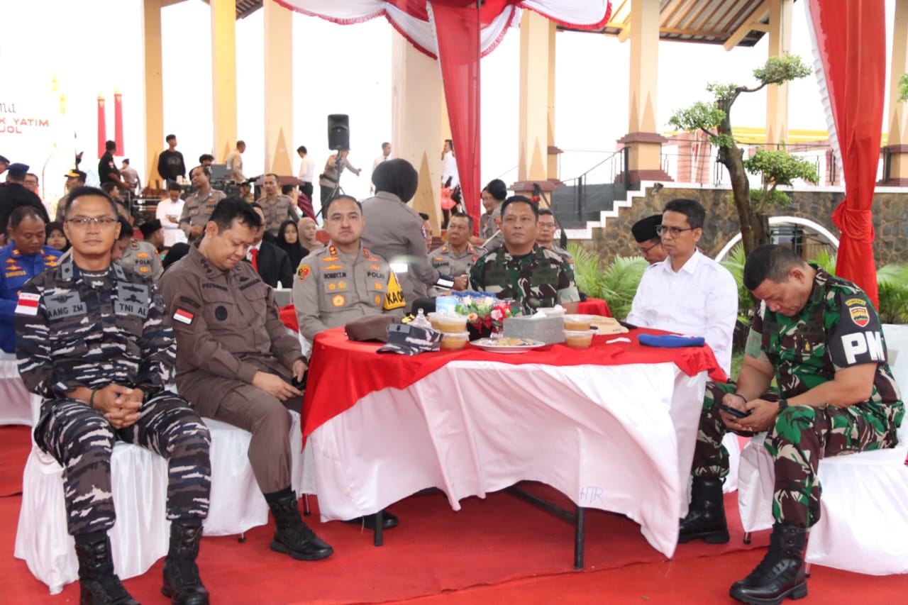 Polres Karimun Gelar Bazar Ramadhan dan Bakti Sosial Bhayangkari 2025