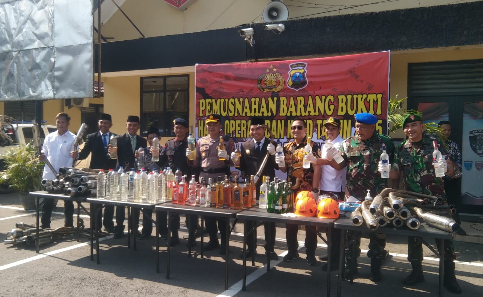 Polres Madiun Kota, Musnahkan Barang Bukti Kejahatan Sepanjang Tahun 2025