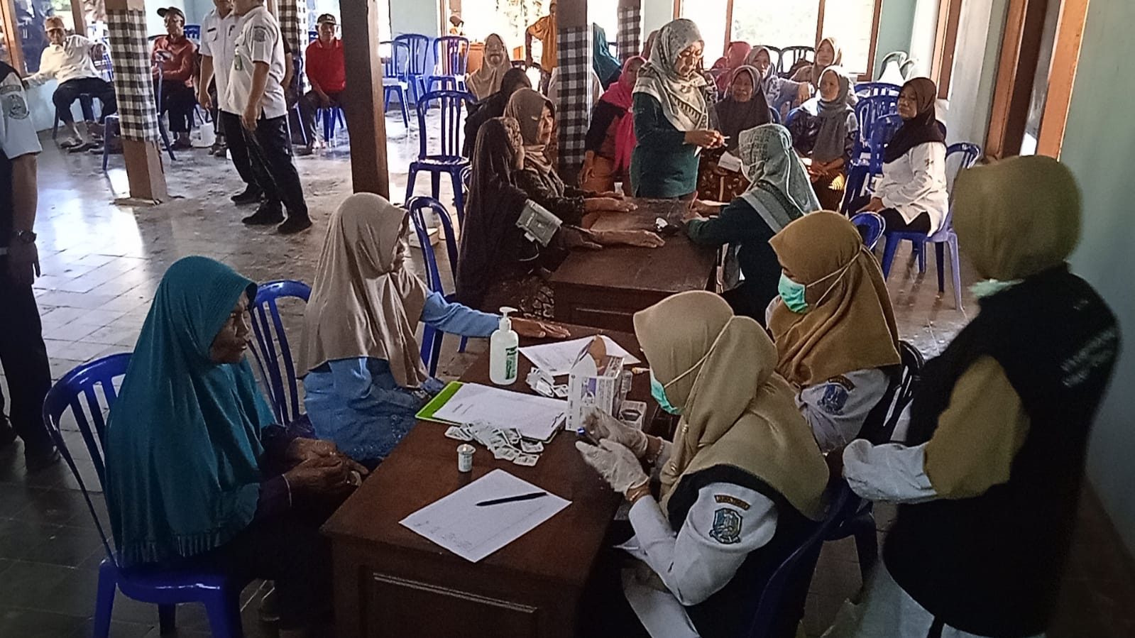 Satgas TMMD Ke-129 Gelar Kegiatan Penyuluhan Kesehatan Serta Berikan Pelayanan Pengobatan Gratis Bagi Masyarakat