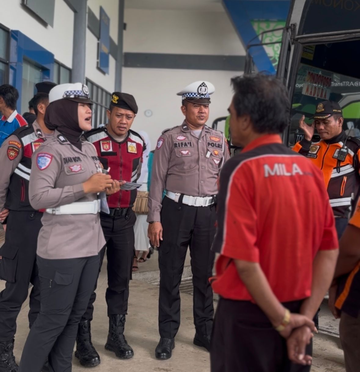 Satlantas Polres Sumenep Gelar Ramp Check di Terminal Arya Wiraraja