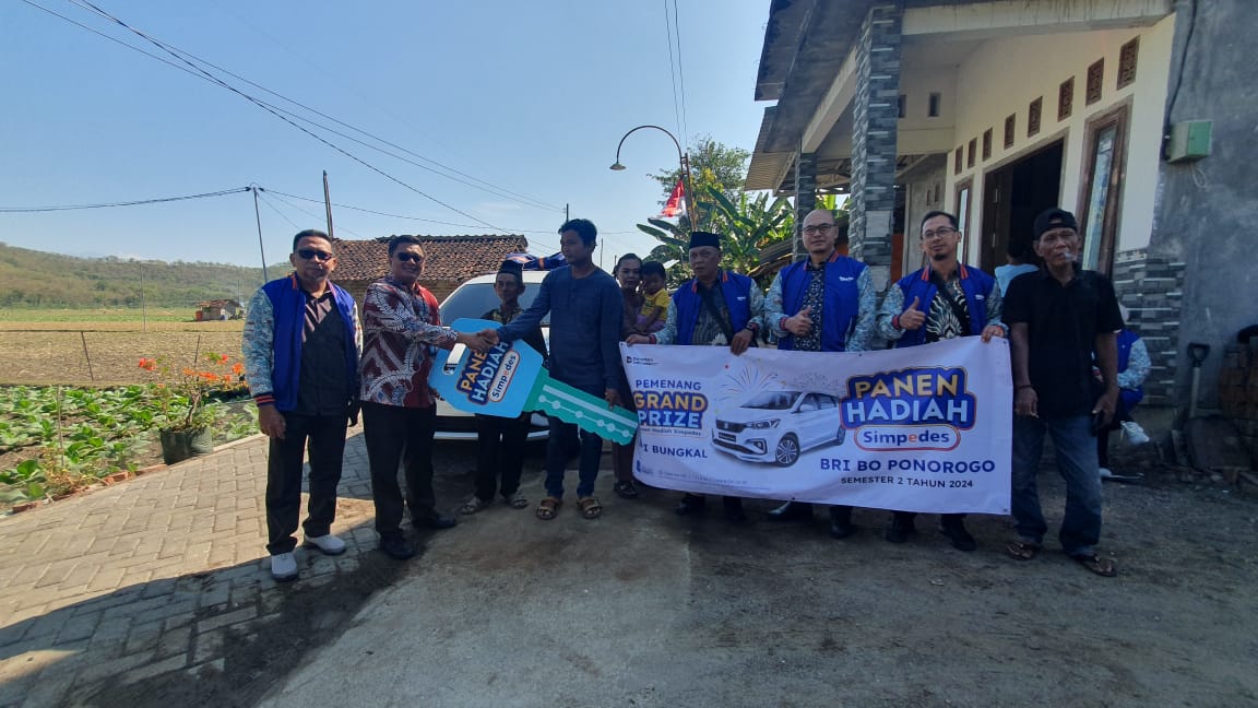 Setia Menabung di BRI, Petani Ponorogo Dapat Hadiah Mobil
