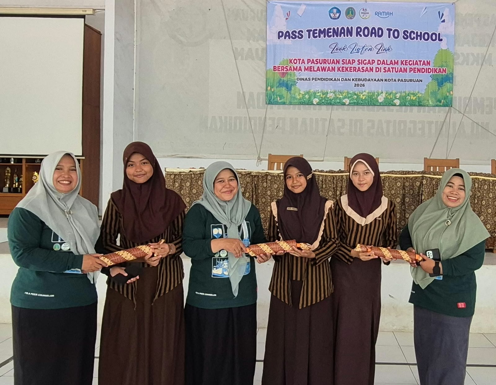 SMP 8 Negeri Kota Pasuruan Menggelar Acara Pas Temanan (Road To School) Dalam rangka untuk mencegah Kekerasan Disekolahan