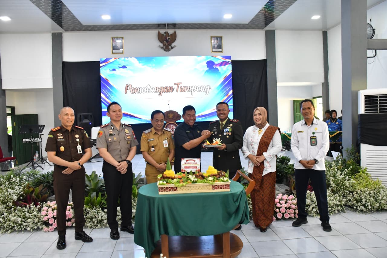 Tasyakuran HUT ke 81 TNI, Kodim Ponorogo Adakan Baksos dan Makan Gratis