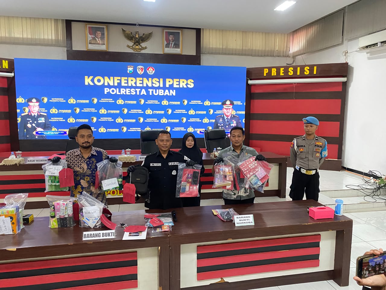 Tiga Pengedar Narkoba, Berhasil Diringkus Satresnarkoba Polresta Tuban