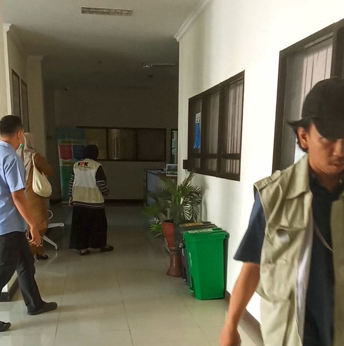 Tim Penyidik KPK Datangi Gedung Terpadu Ponorogo, Kantor Dinkes Di Geledah