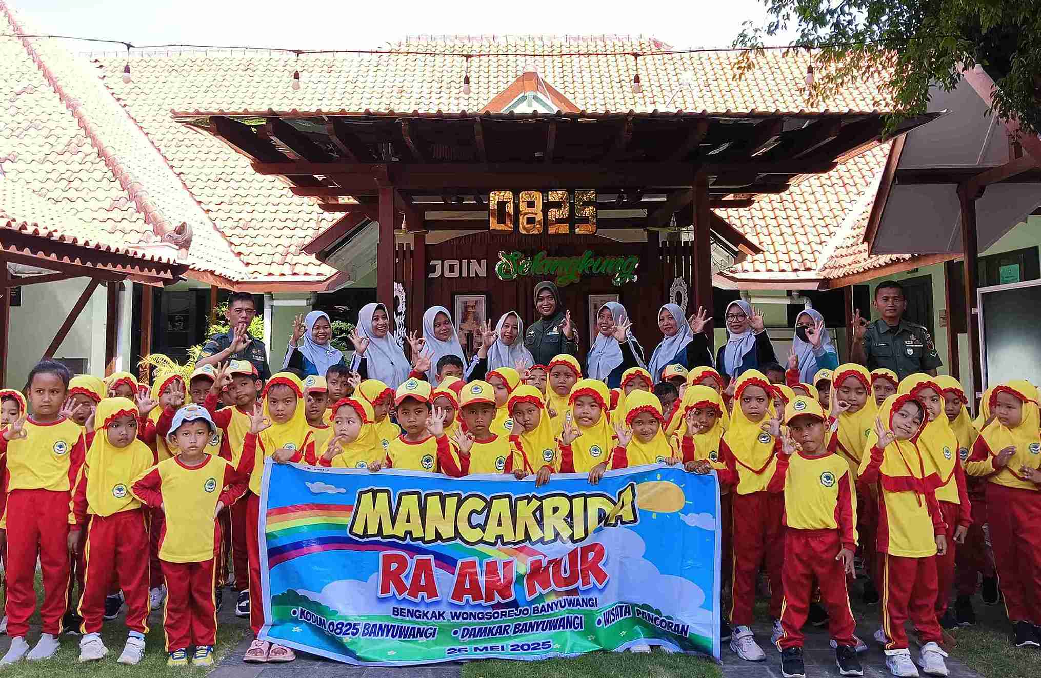 Tumbuhkan Nasionalisme Sejak Dini, Kodim 0825/Banyuwangi Gelar Mancakrida Edukatif Bersama Siswa TK R.A. Annur