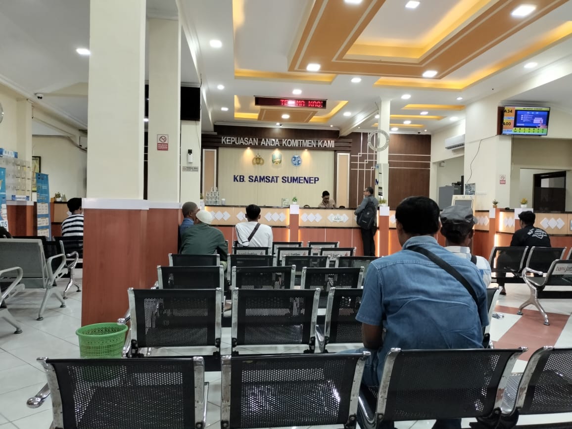 Unit Regident Satlantas Polres Sumenep Beri Pelayanan Prima