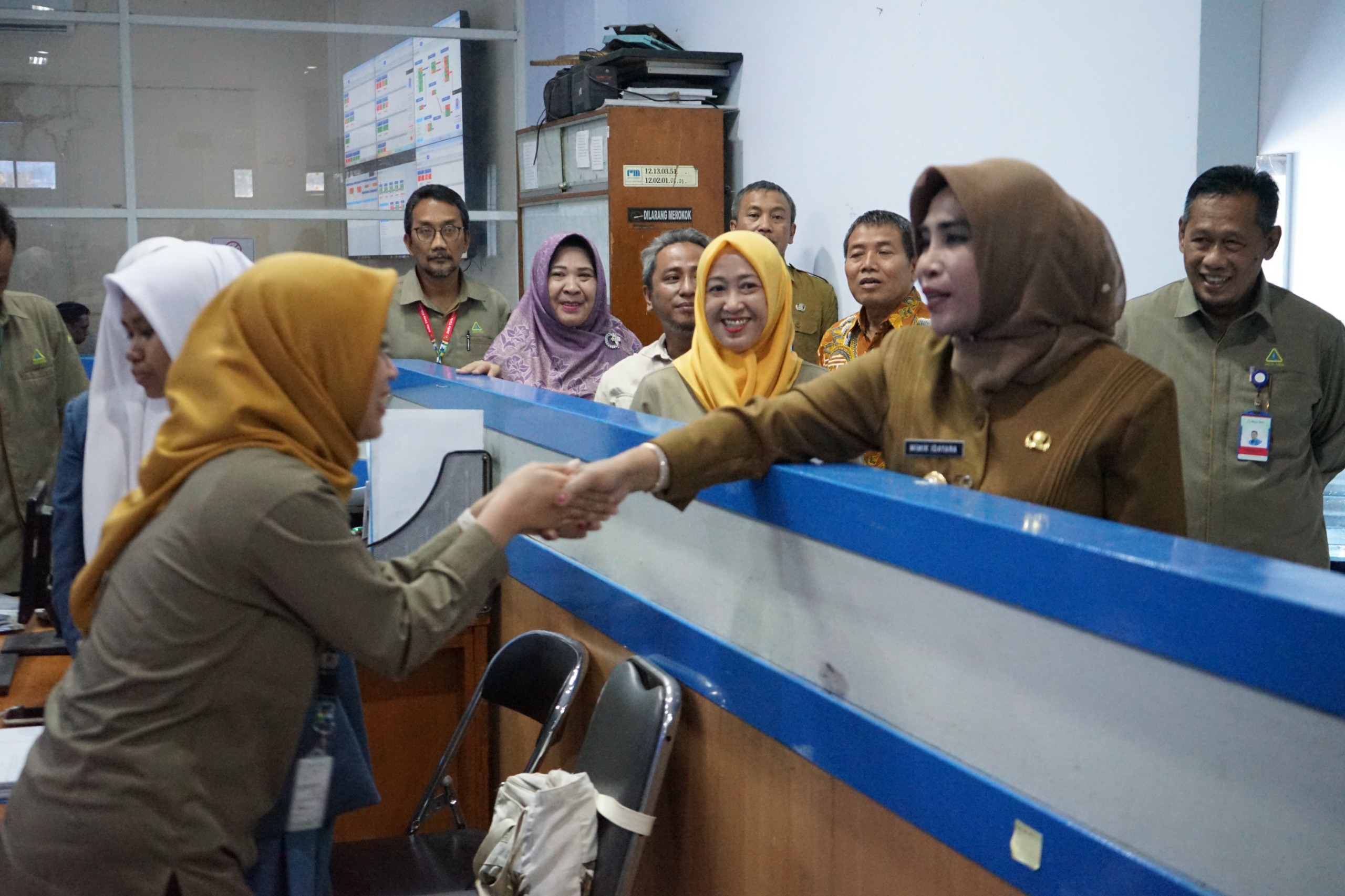 Wabup Sidoarjo Sidak Pelayanan di Kantor Perumda Delta Tirta