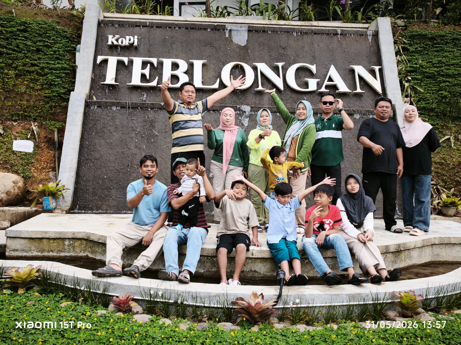 Wisata Kopi Teblongan Pamijahan, Surga Alam dengan Air Terjun yang Memikat Ribuan Pengunjung Pamijahan