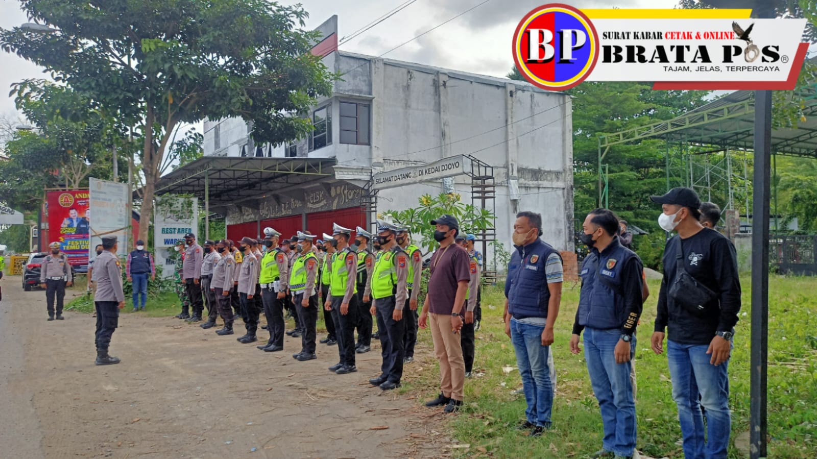 Gabungan personel Polres Kediri, jajaran Polsek serta Koramil lakukan giat pengamanan di Tapal Batas Kabupaten Kediri, pada Sabtu (24/09/2022)